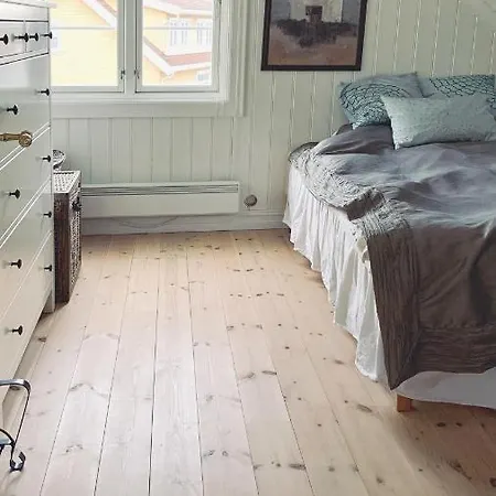 Beautiful Cabin With Great View At Holiday home Kragero