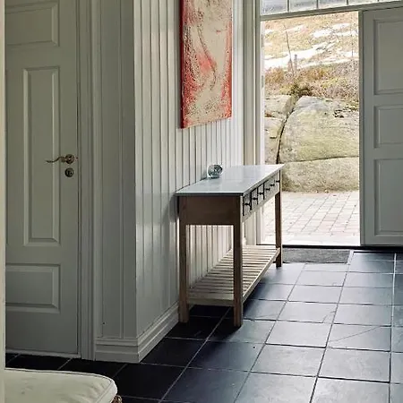 Beautiful Cabin With Great View At